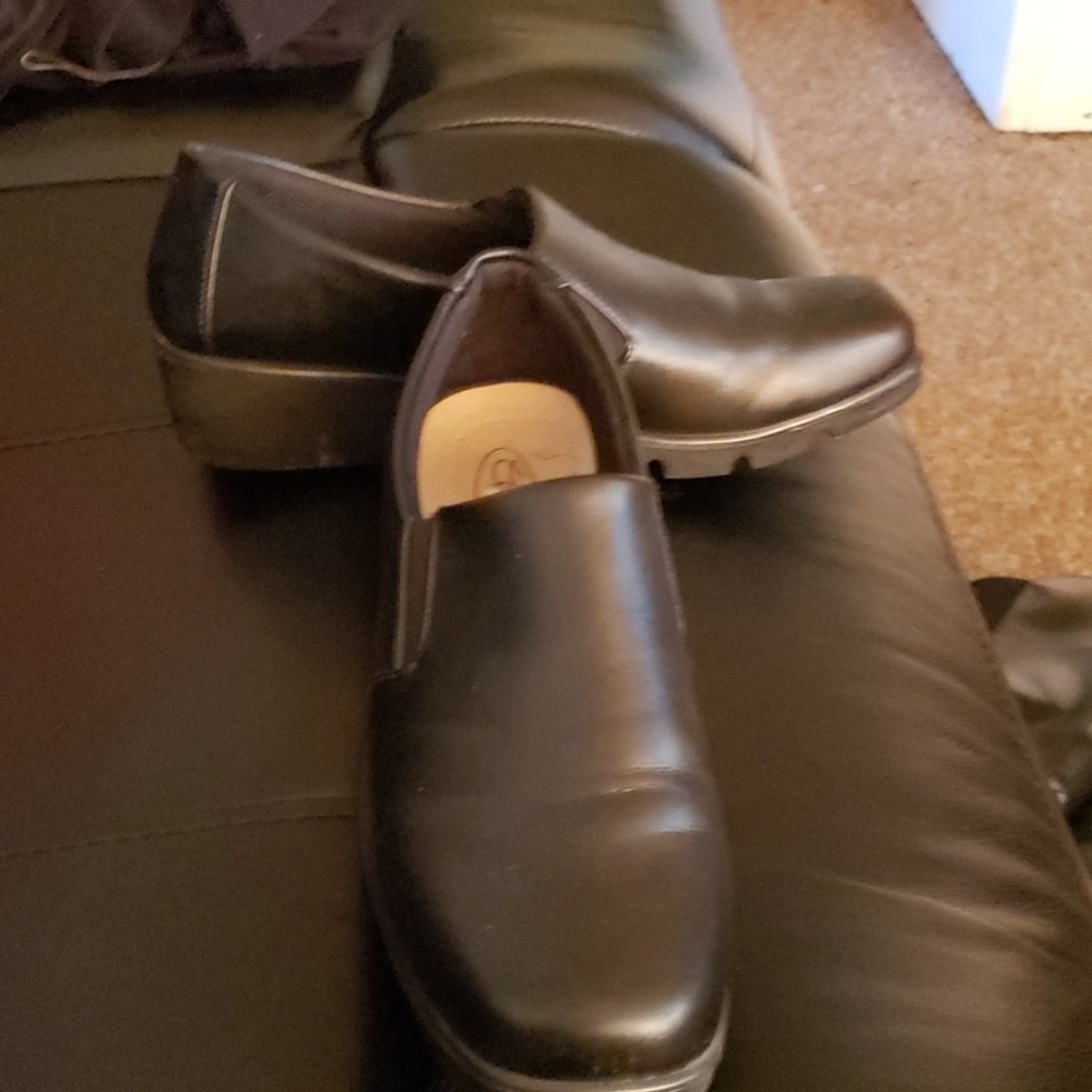 Shoes - Picture 2 of 2
